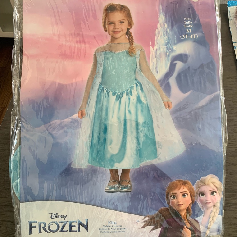 Brand new size 3/4 T Elsa costume